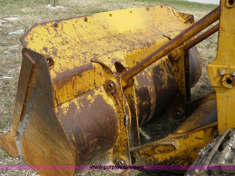 image for item 5999 1970 Caterpillar 955K track loader