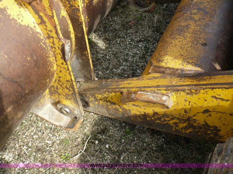 image for item 5999 1970 Caterpillar 955K track loader