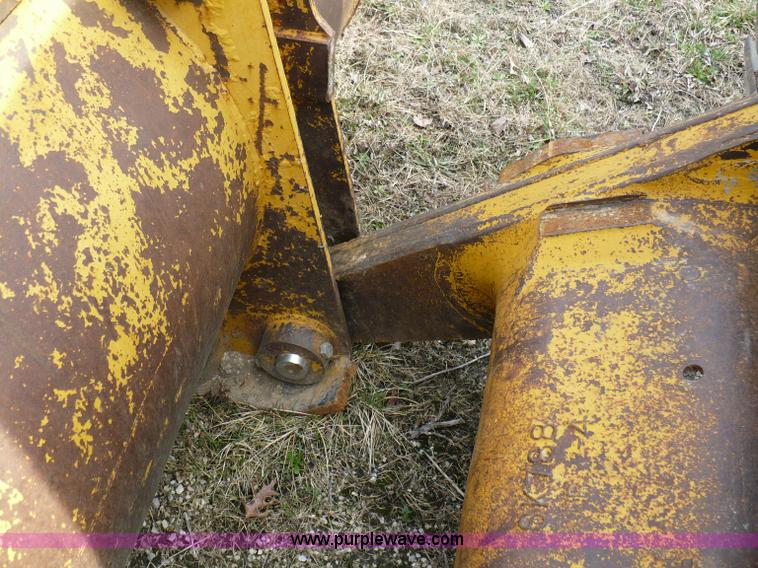 image for item 5999 1970 Caterpillar 955K track loader