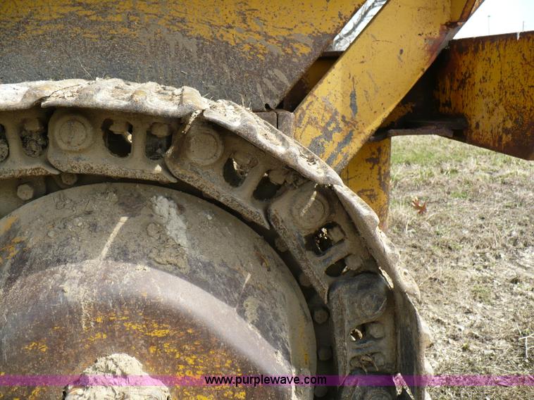 image for item 5999 1970 Caterpillar 955K track loader