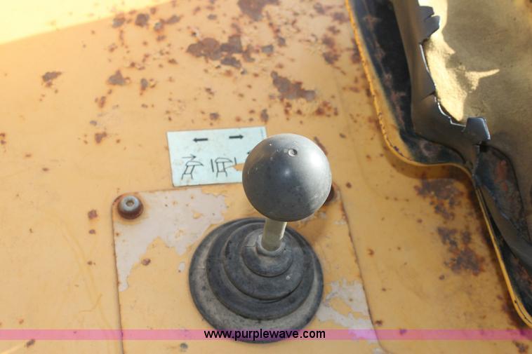 image for item 6534 1995 Caterpillar D5H XL dozer