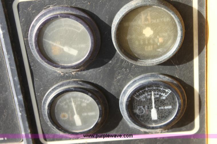 image for item 6534 1995 Caterpillar D5H XL dozer