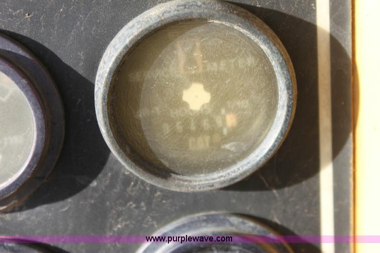 image for item 6534 1995 Caterpillar D5H XL dozer