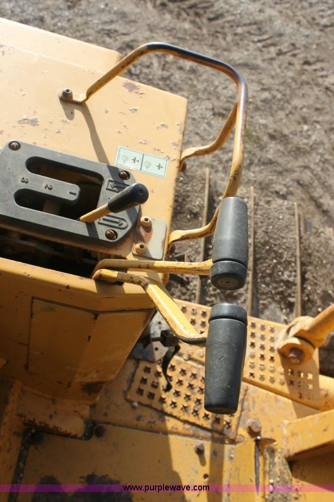 image for item 6534 1995 Caterpillar D5H XL dozer