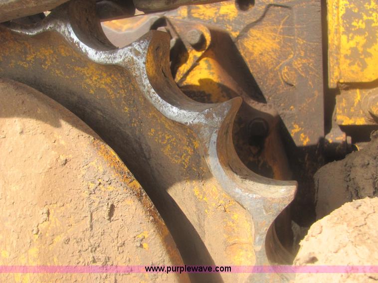 image for item 6991 John Deere 450D dozer