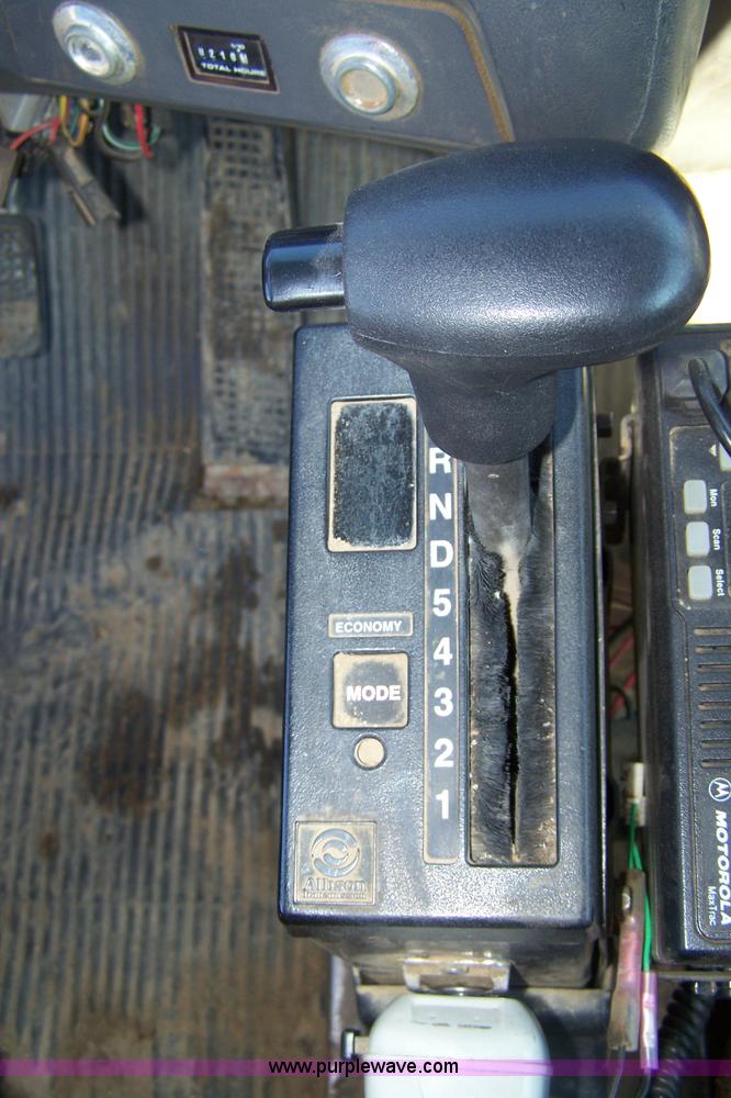 image for item 7328 1994 Ford LT8000 dump truck