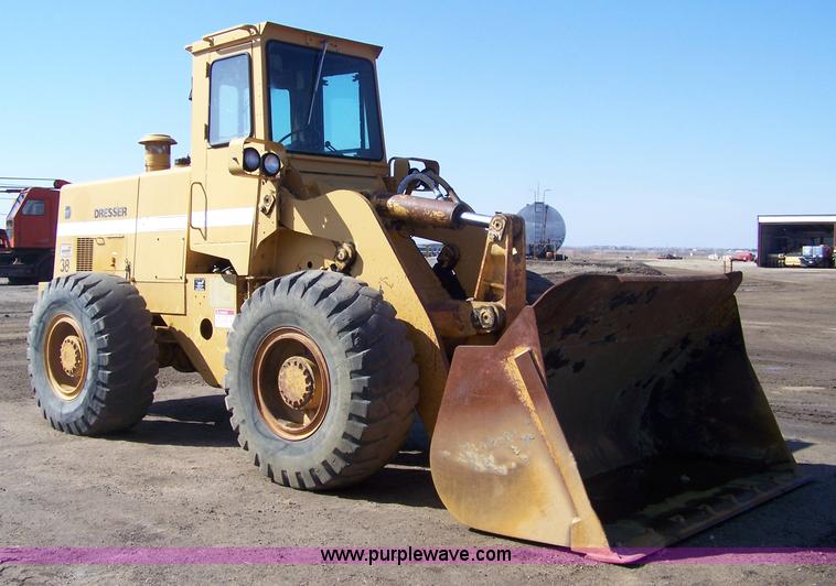 image for item 7329 1989 Dresser 530 wheel loader