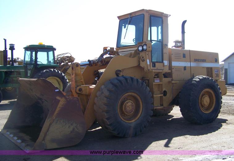 image for item 7329 1989 Dresser 530 wheel loader