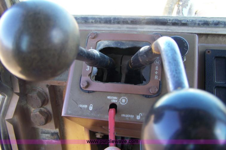 image for item 7329 1989 Dresser 530 wheel loader