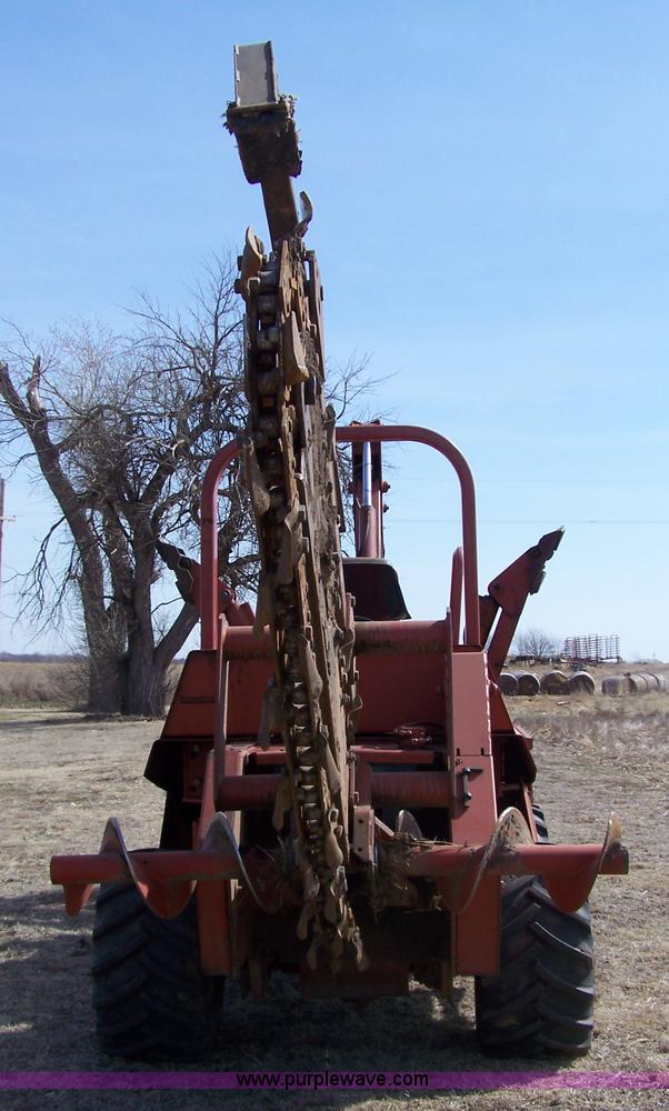 image for item 7332 Ditch Witch 6510 trencher