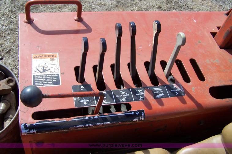 image for item 7332 Ditch Witch 6510 trencher