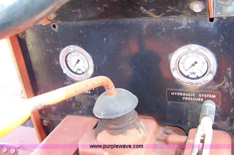 image for item 7332 Ditch Witch 6510 trencher