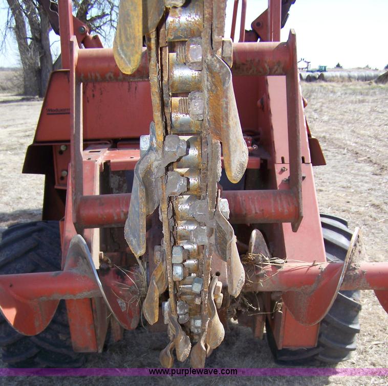 image for item 7332 Ditch Witch 6510 trencher