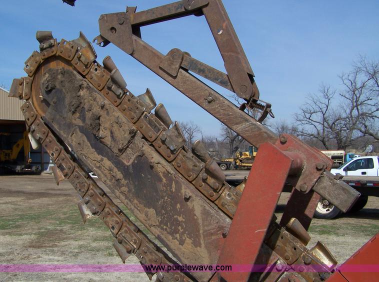 image for item 7332 Ditch Witch 6510 trencher