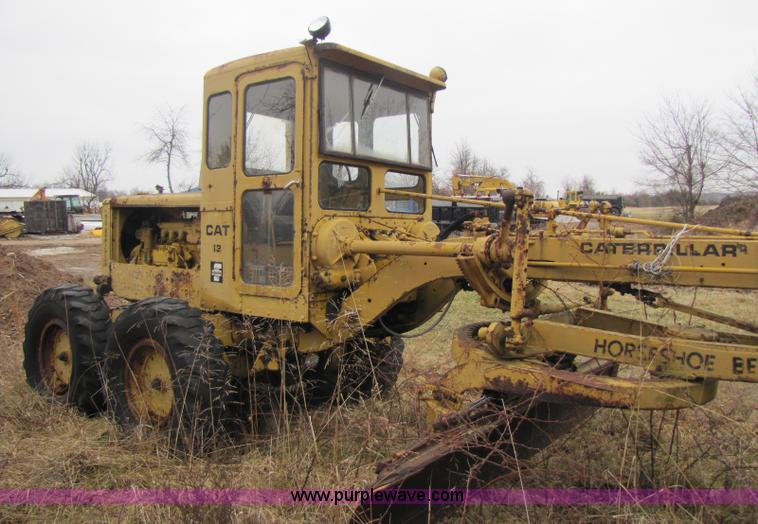 image for item 8408 Caterpillar 12 motor grader