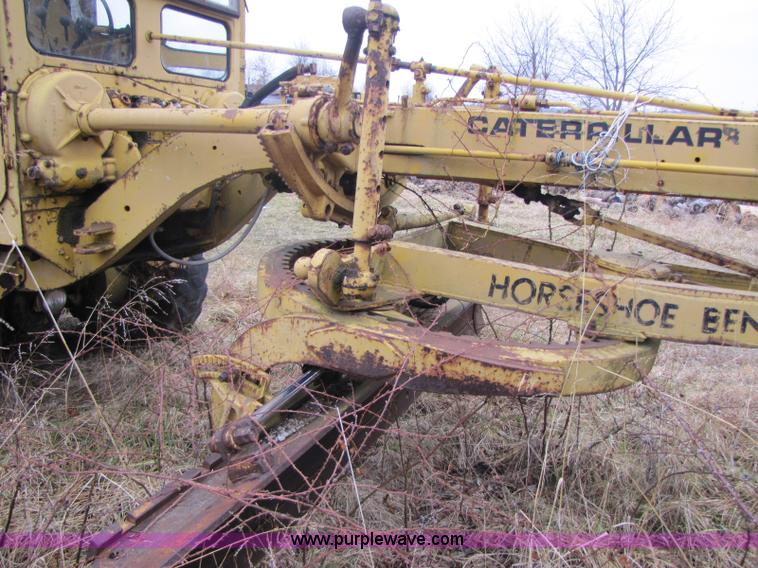 image for item 8408 Caterpillar 12 motor grader