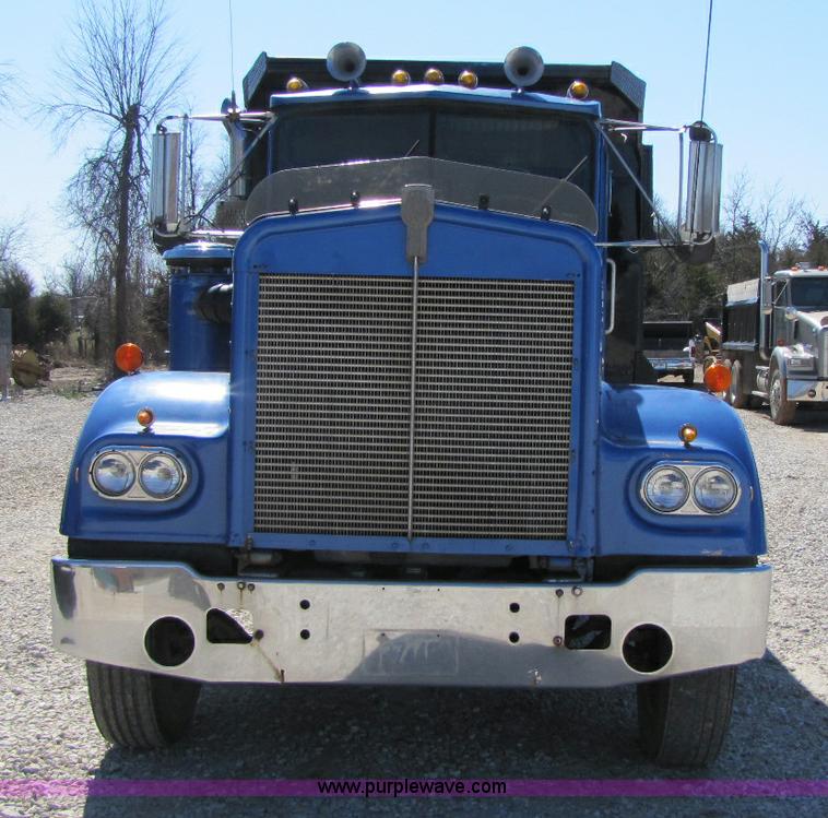 image for item 8409 1978 Kenworth W900 dump truck
