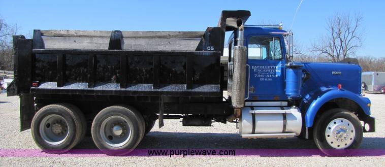 image for item 8409 1978 Kenworth W900 dump truck