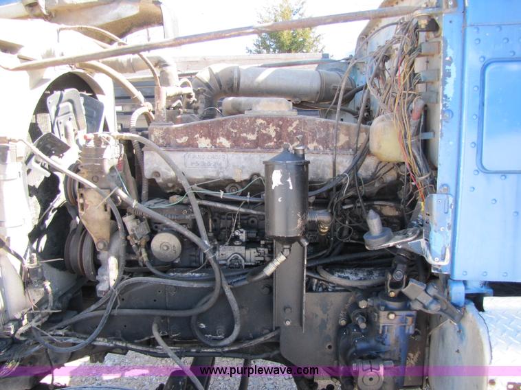 image for item 8409 1978 Kenworth W900 dump truck