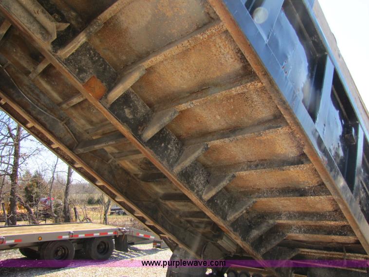 image for item 8409 1978 Kenworth W900 dump truck