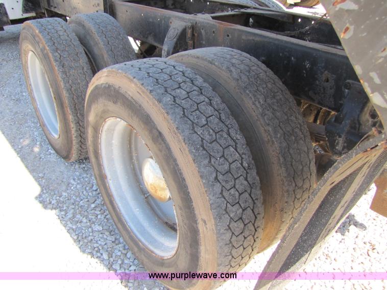 image for item 8409 1978 Kenworth W900 dump truck