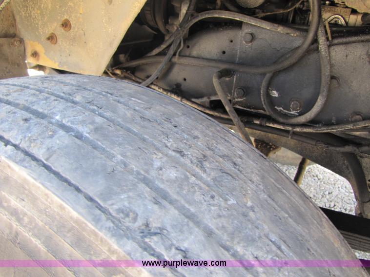 image for item 8409 1978 Kenworth W900 dump truck