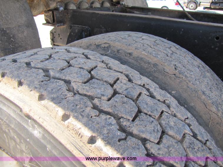 image for item 8409 1978 Kenworth W900 dump truck