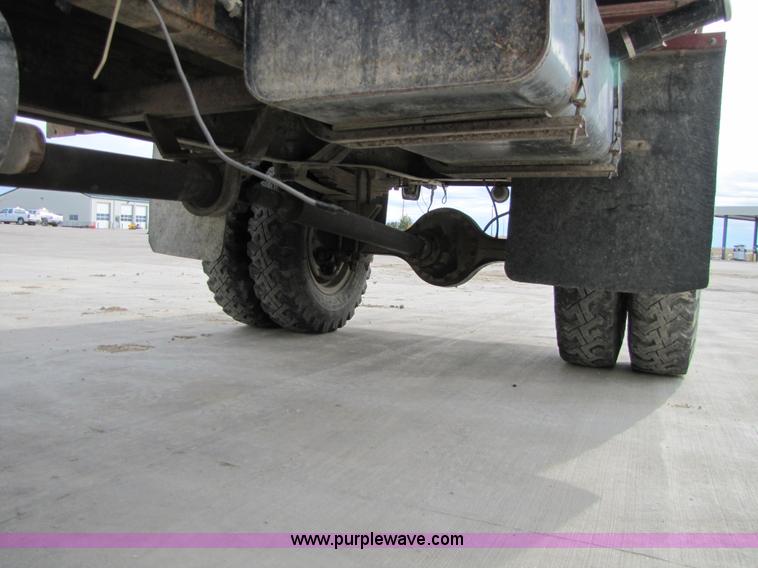 image for item 8660 1979 Ford F600 water truck