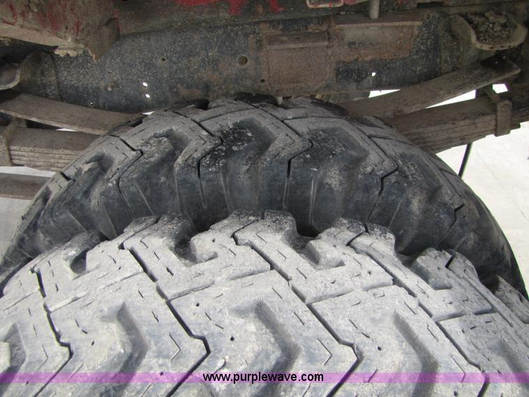 image for item 8660 1979 Ford F600 water truck