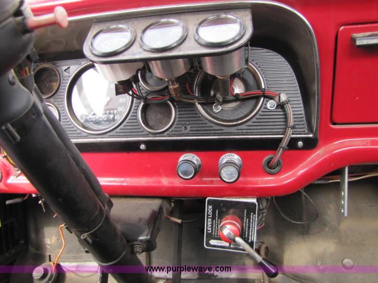 image for item 8660 1979 Ford F600 water truck