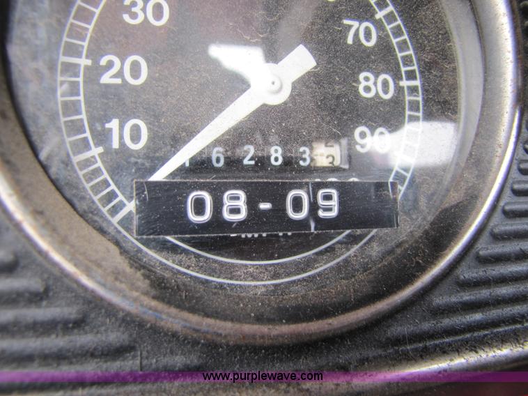 image for item 8660 1979 Ford F600 water truck