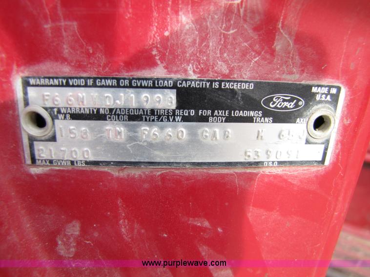 image for item 8660 1979 Ford F600 water truck