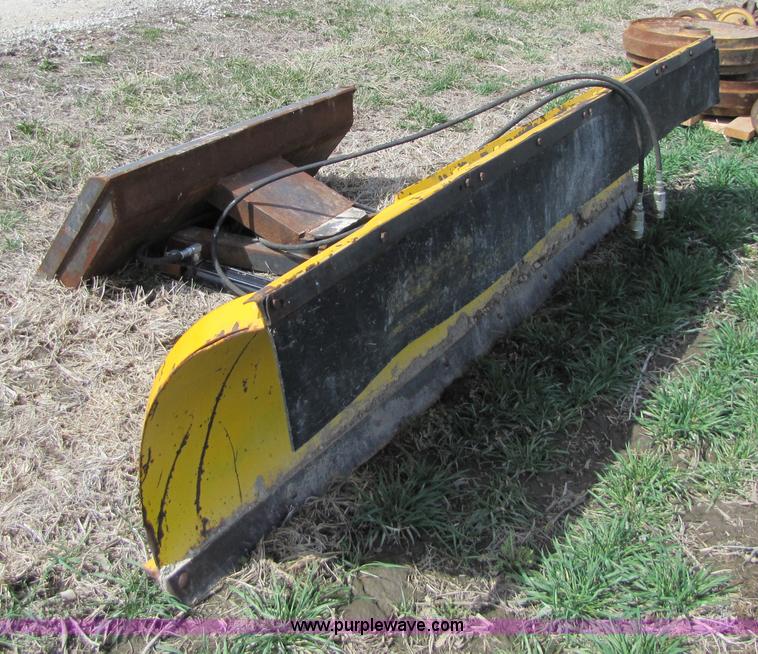 image for item 8666 Meyer C85 skid steer mount snow plow
