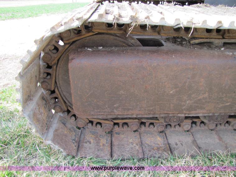 image for item 8668 1974 John Deere 690B excavator