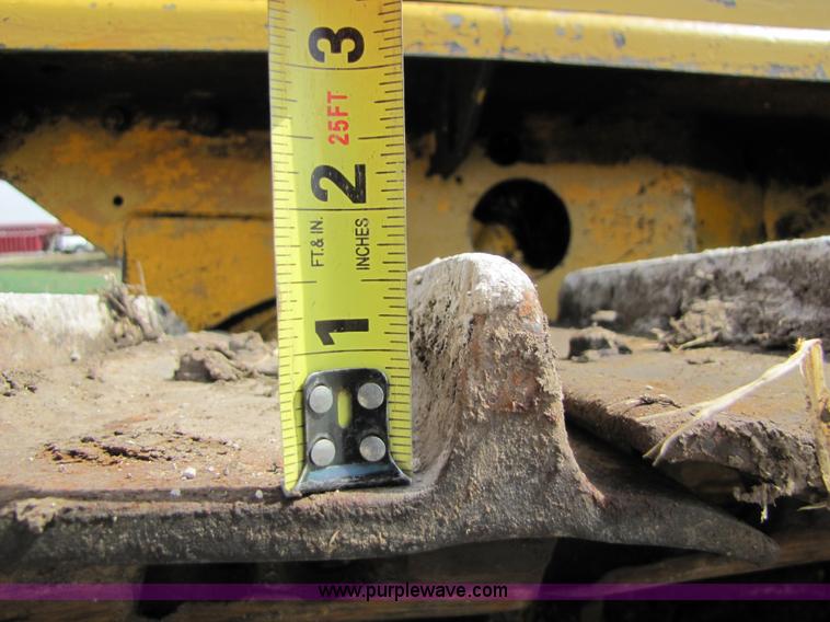 image for item 8669 1966 International TD-15B dozer