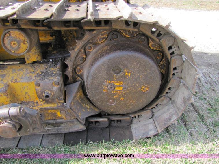 image for item 8669 1966 International TD-15B dozer