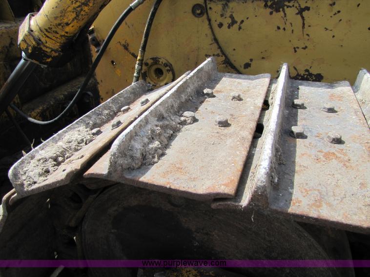 image for item 8669 1966 International TD-15B dozer