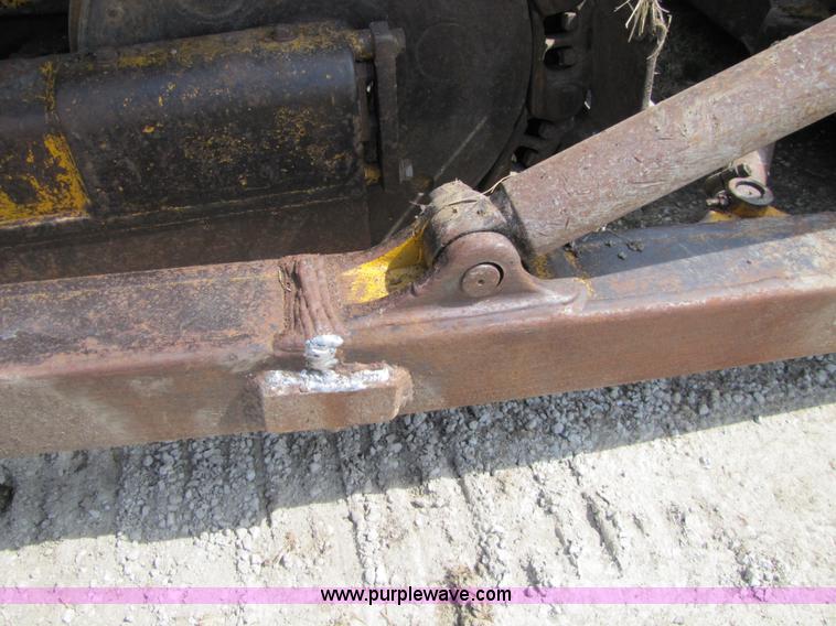 image for item 8669 1966 International TD-15B dozer