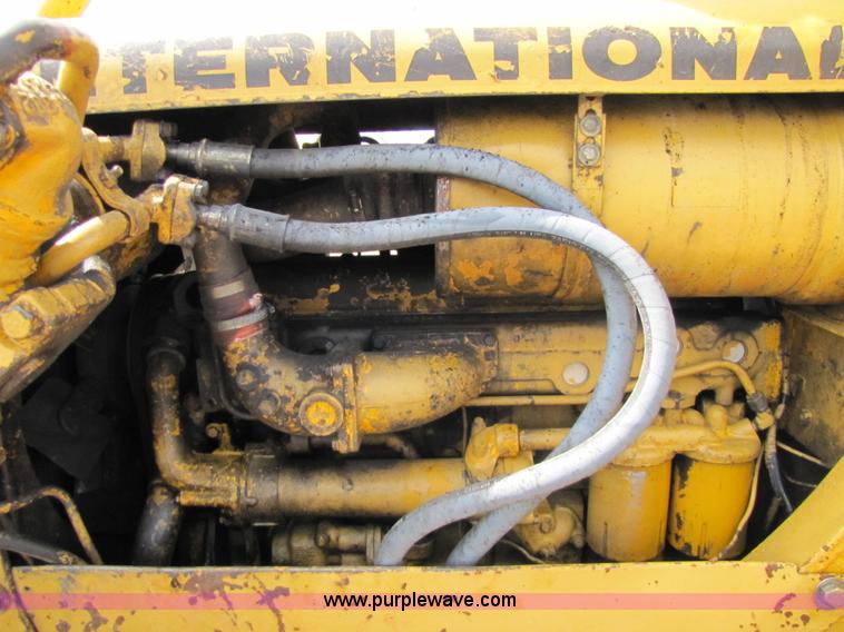 image for item 8669 1966 International TD-15B dozer