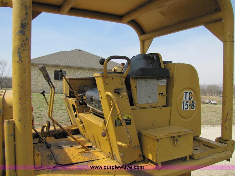 image for item 8669 1966 International TD-15B dozer