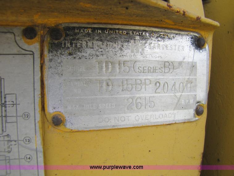image for item 8669 1966 International TD-15B dozer