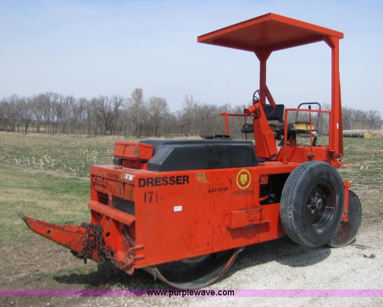 image for item 8670 Galion Dresser S4-6B roller