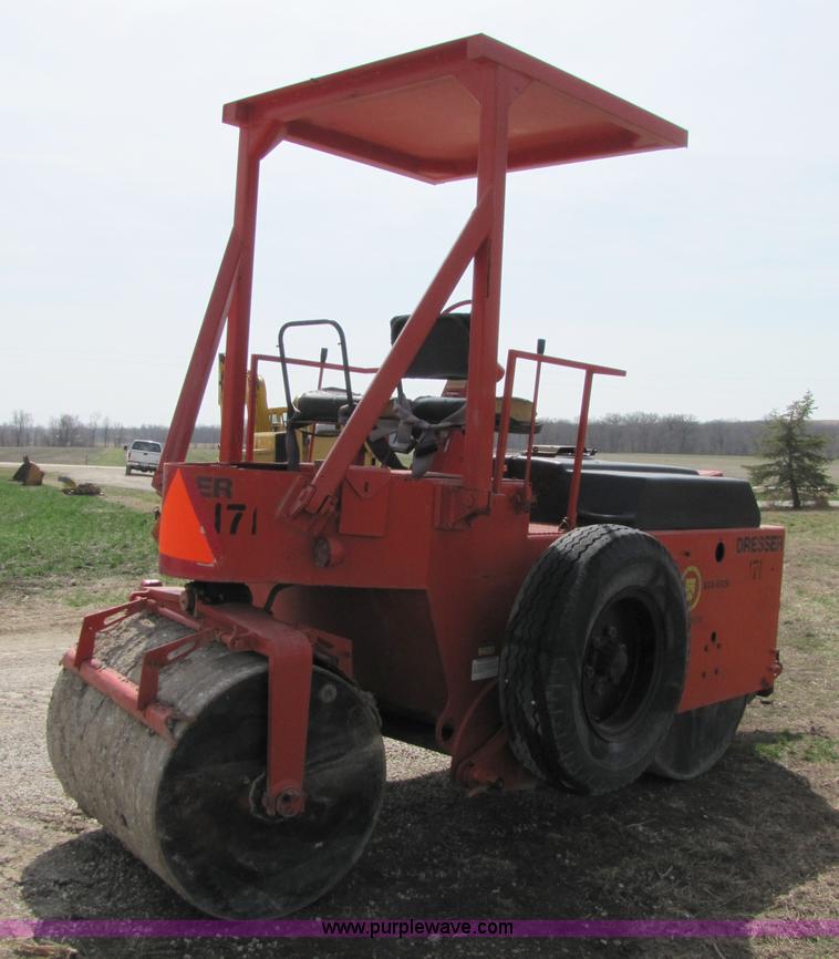 image for item 8670 Galion Dresser S4-6B roller