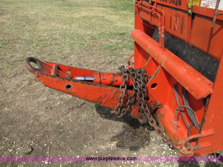 image for item 8670 Galion Dresser S4-6B roller