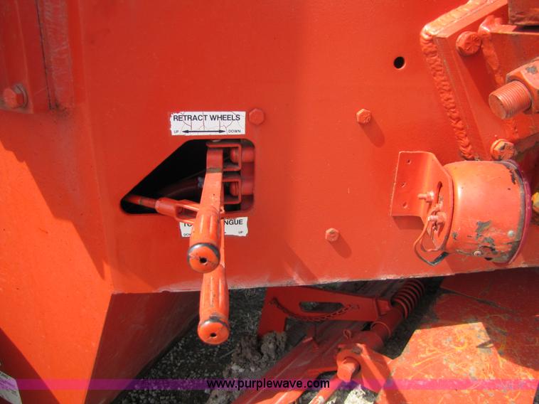 image for item 8670 Galion Dresser S4-6B roller