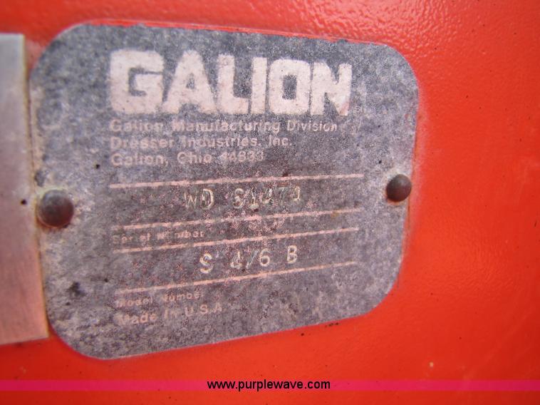 image for item 8670 Galion Dresser S4-6B roller