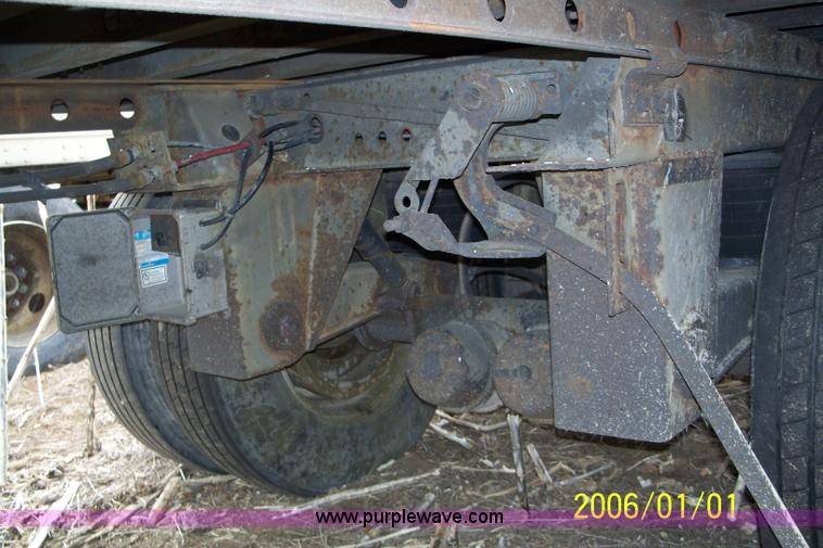 image for item 1001 1998 Great Dane Dry Van