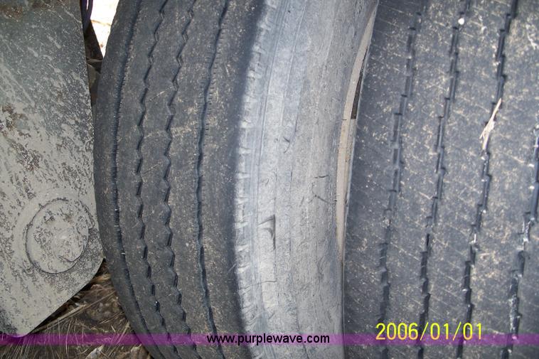 image for item 1001 1998 Great Dane Dry Van