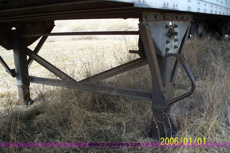 image for item 1002 1998 Great Dane Dry Van