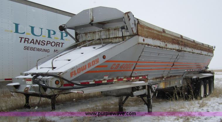 image for item 2985 2000 Flowboy CB4000 42' trailer